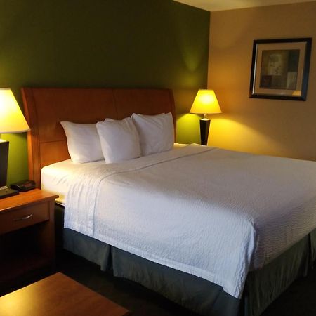 Hotel Blue Fairfield Tx Bagian luar foto